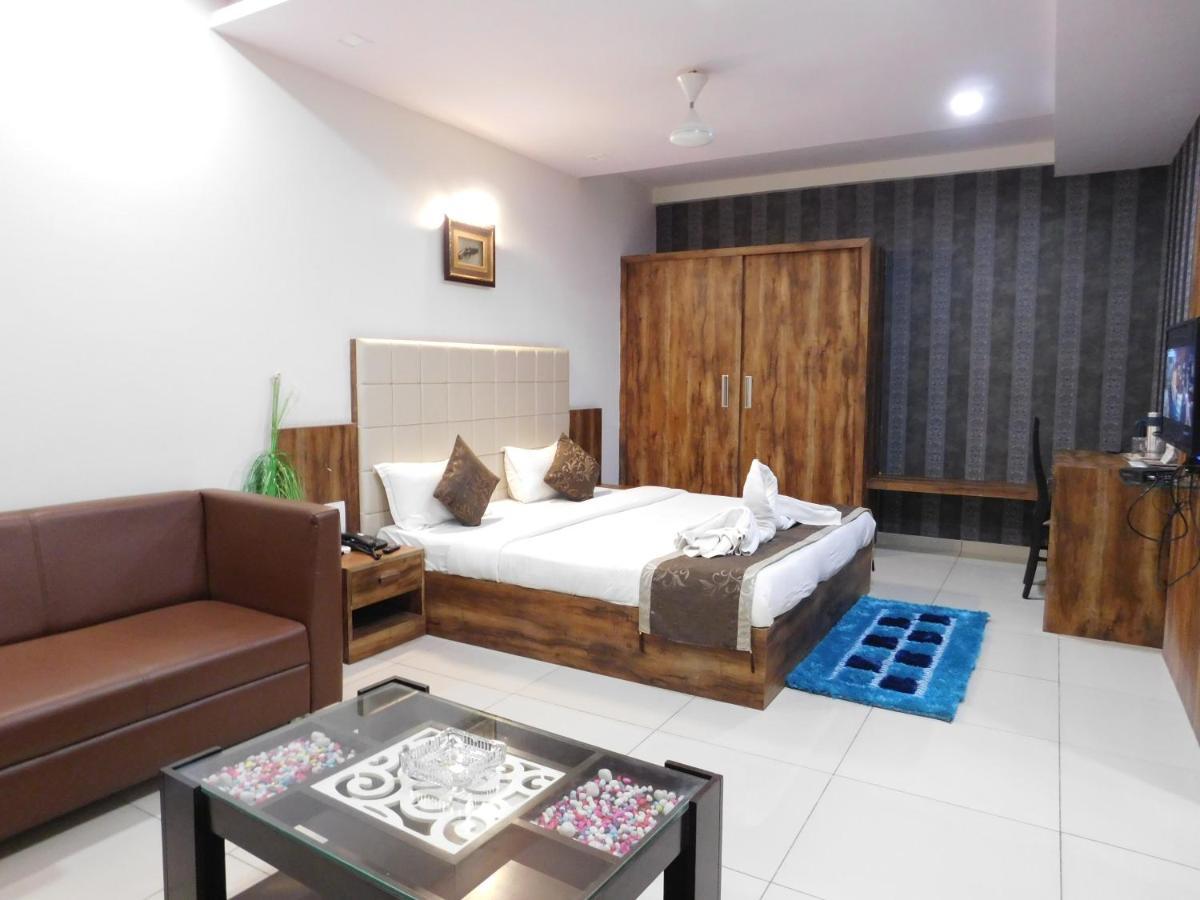 Hotel Shiva Club And Resort Mundra Екстериор снимка