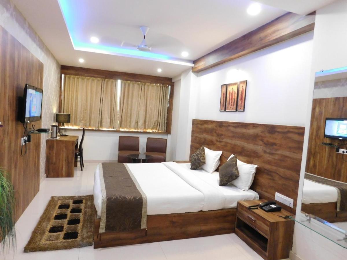 Hotel Shiva Club And Resort Mundra Екстериор снимка