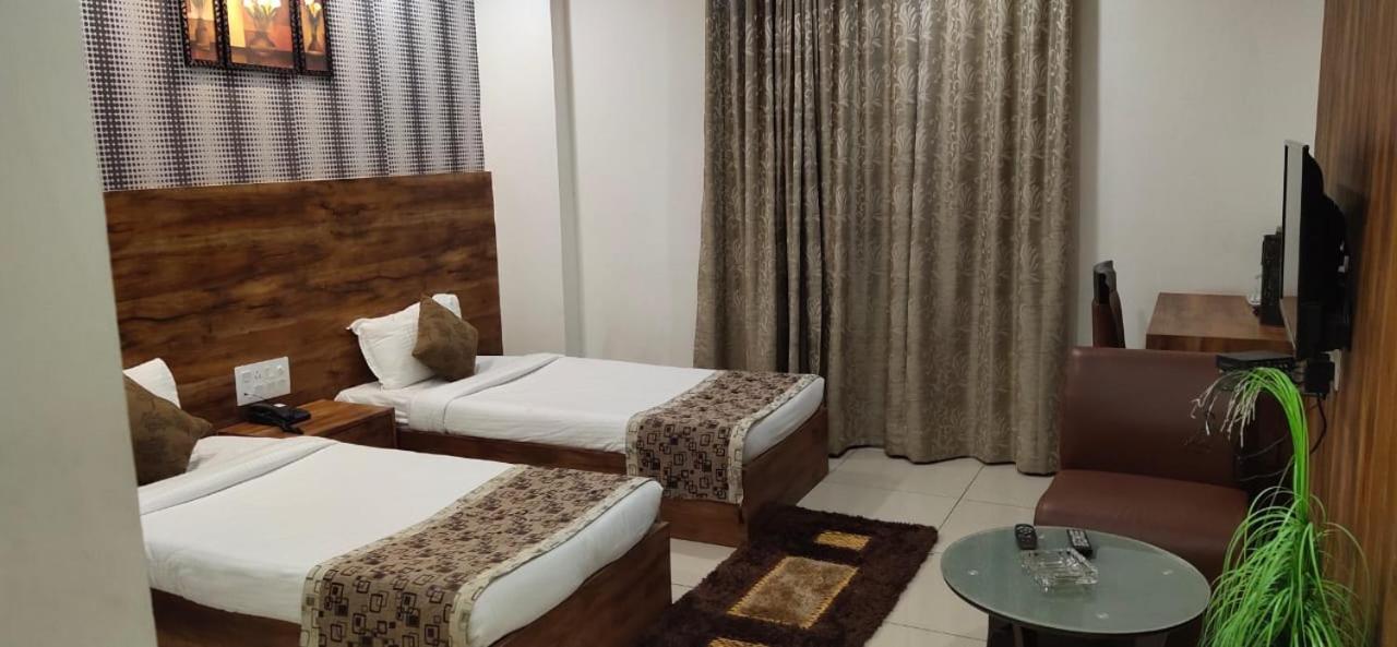 Hotel Shiva Club And Resort Mundra Екстериор снимка