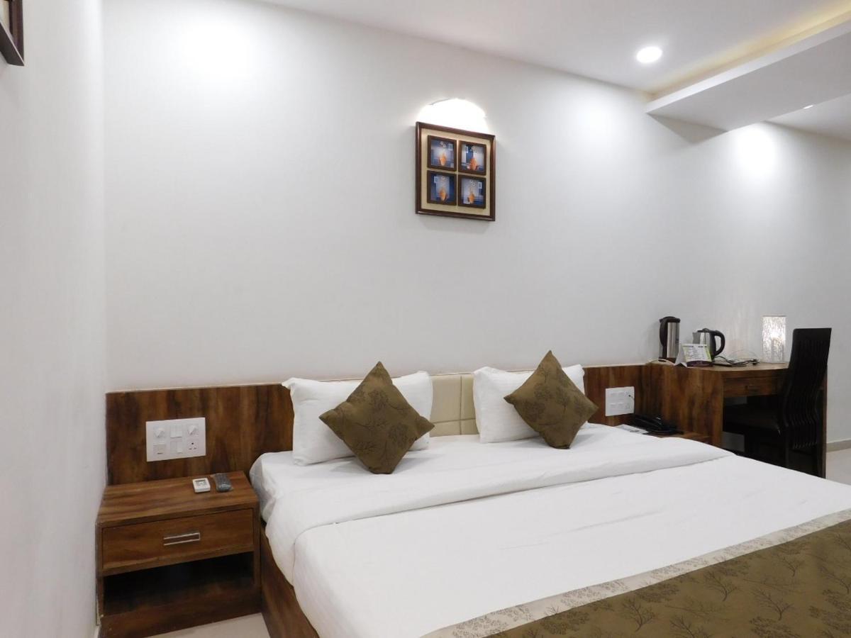 Hotel Shiva Club And Resort Mundra Екстериор снимка
