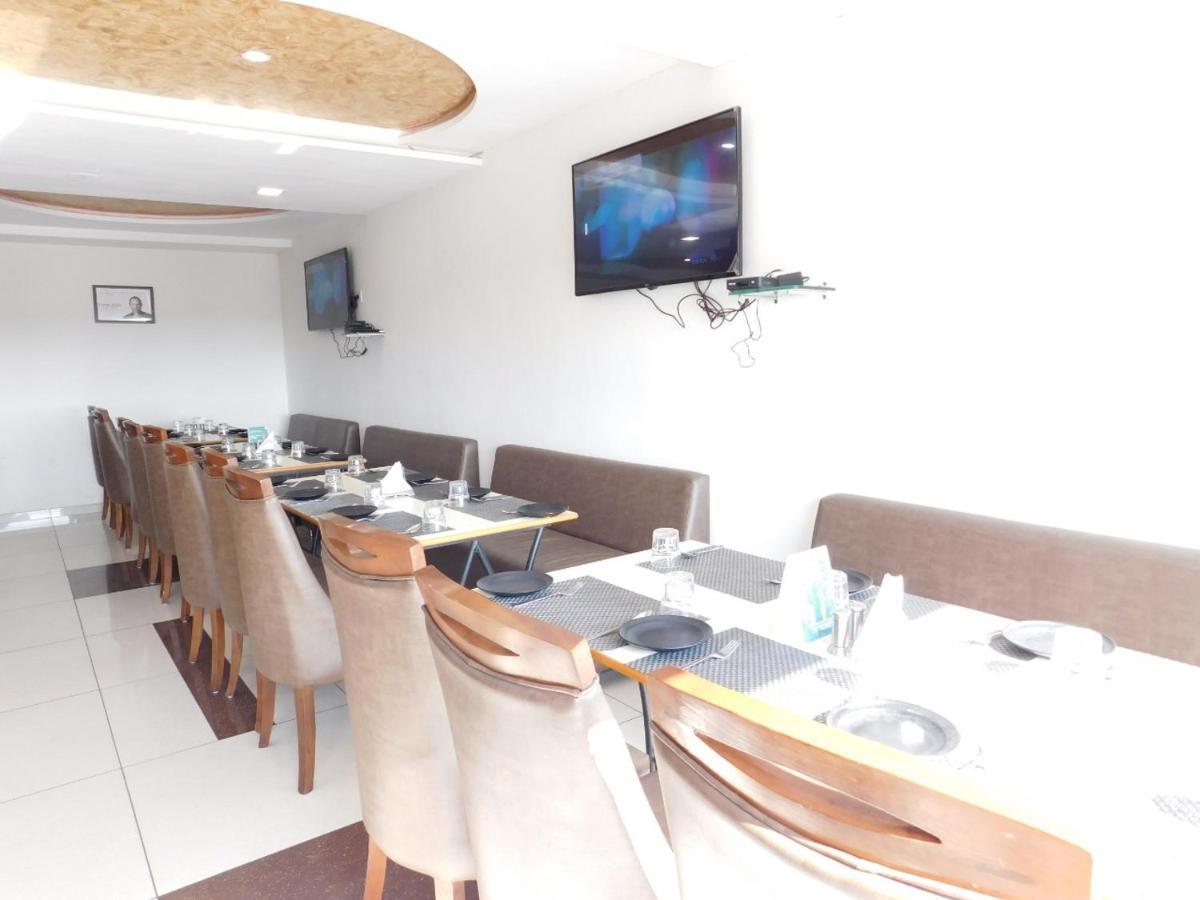 Hotel Shiva Club And Resort Mundra Екстериор снимка