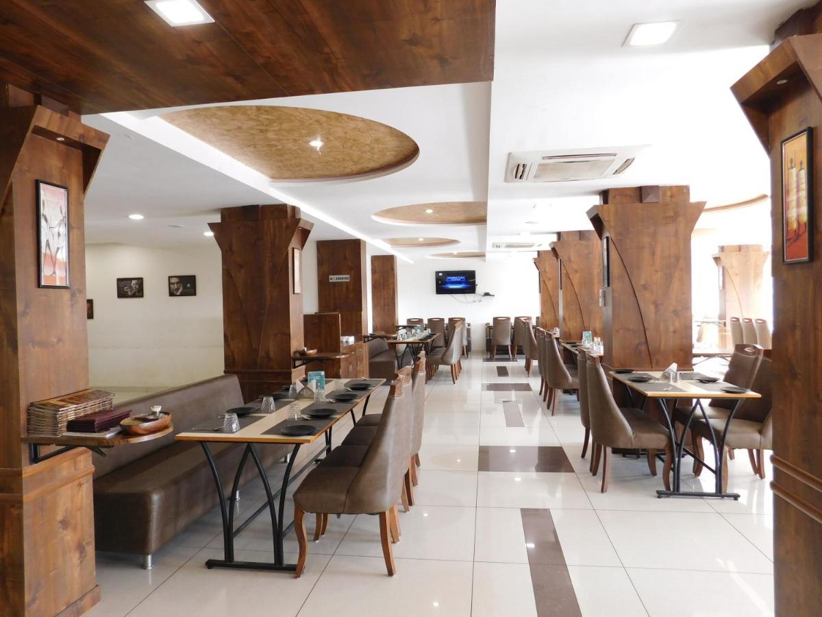 Hotel Shiva Club And Resort Mundra Екстериор снимка