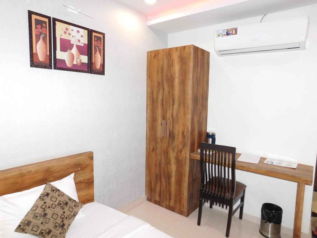 Hotel Shiva Club And Resort Mundra Екстериор снимка