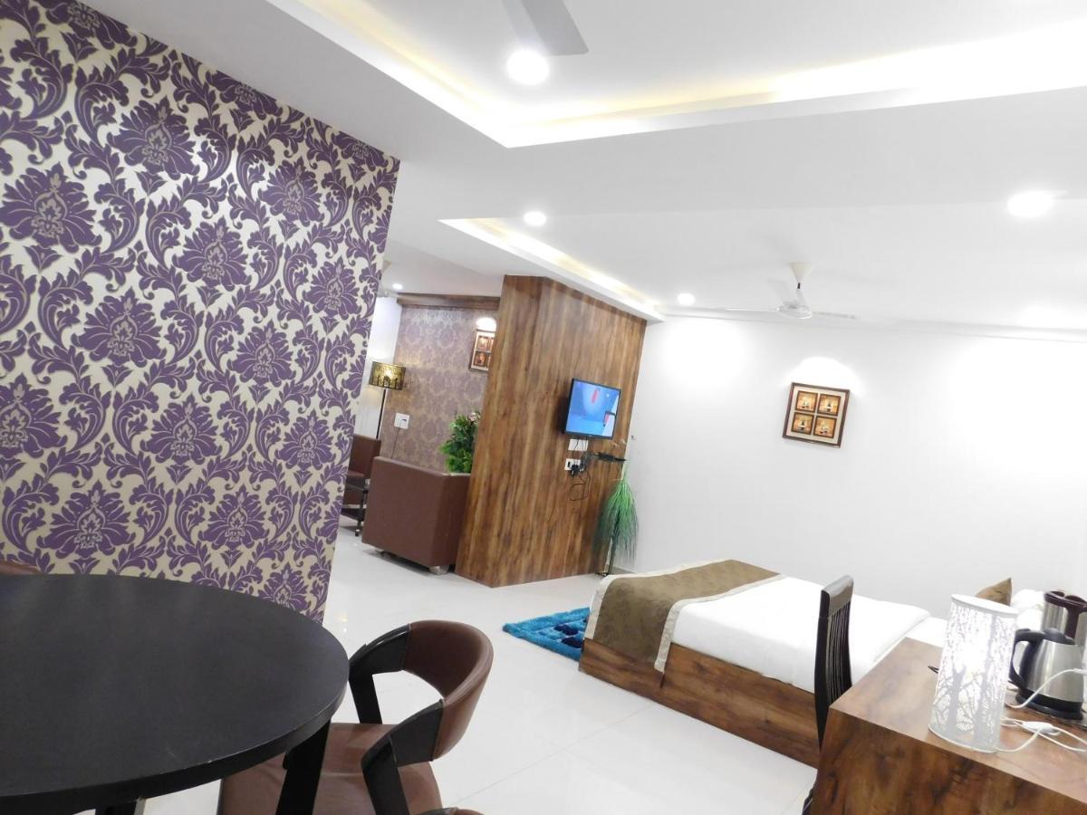 Hotel Shiva Club And Resort Mundra Екстериор снимка