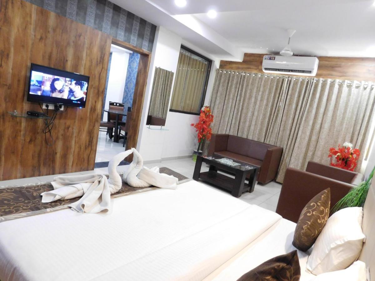 Hotel Shiva Club And Resort Mundra Екстериор снимка
